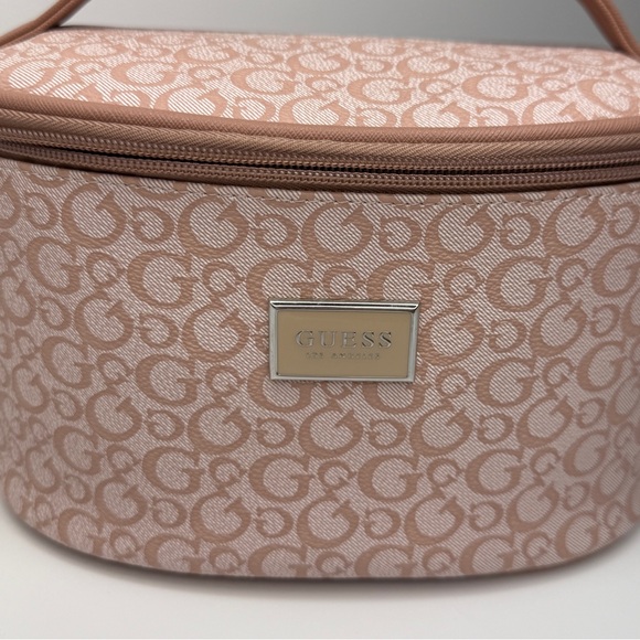 New Guess Pink Large Cosmetic Bag Vanity Case Pouch Travel Bag - Picture 7 of 9